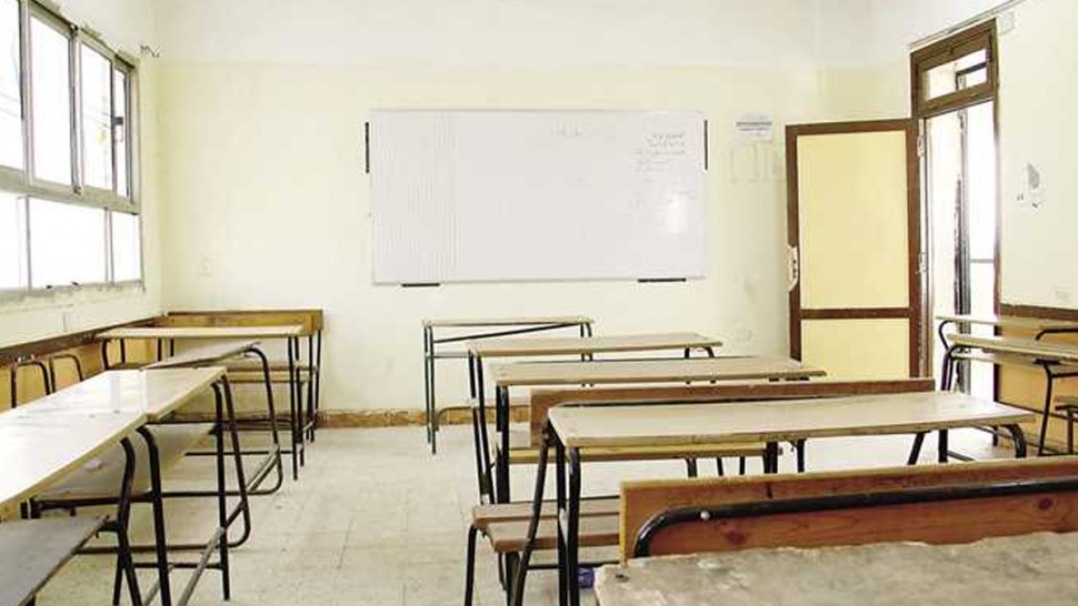 فيروس كورونا: إغلاق مدرسة في مرسيليا، وأول فصلين في باريس، بعد حالات إصابة