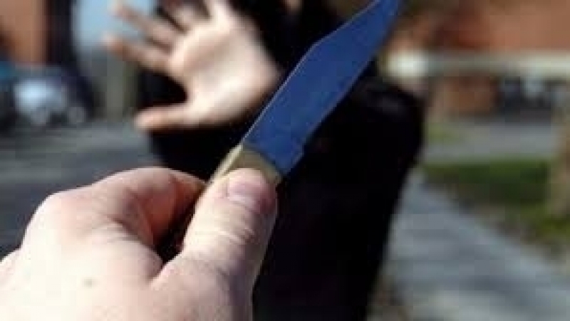 العاصمة :تلميذ يطعن زميله  بسكين