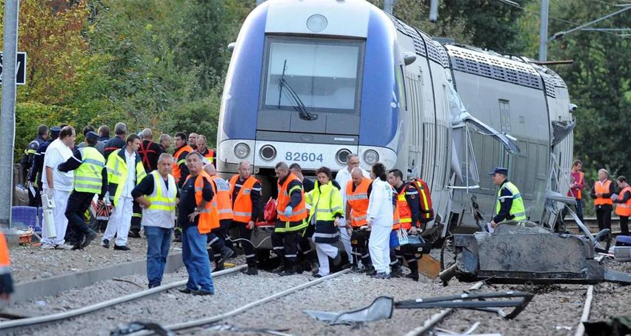 مقتل مهاجرين جزائريين صدمهم قطار بجنوب فرنسا