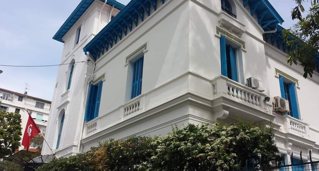 القنصلية العامة للجمهورية التونسية بنيس وامارة موناكو تغلق أبوابها يوم الثلاثاء