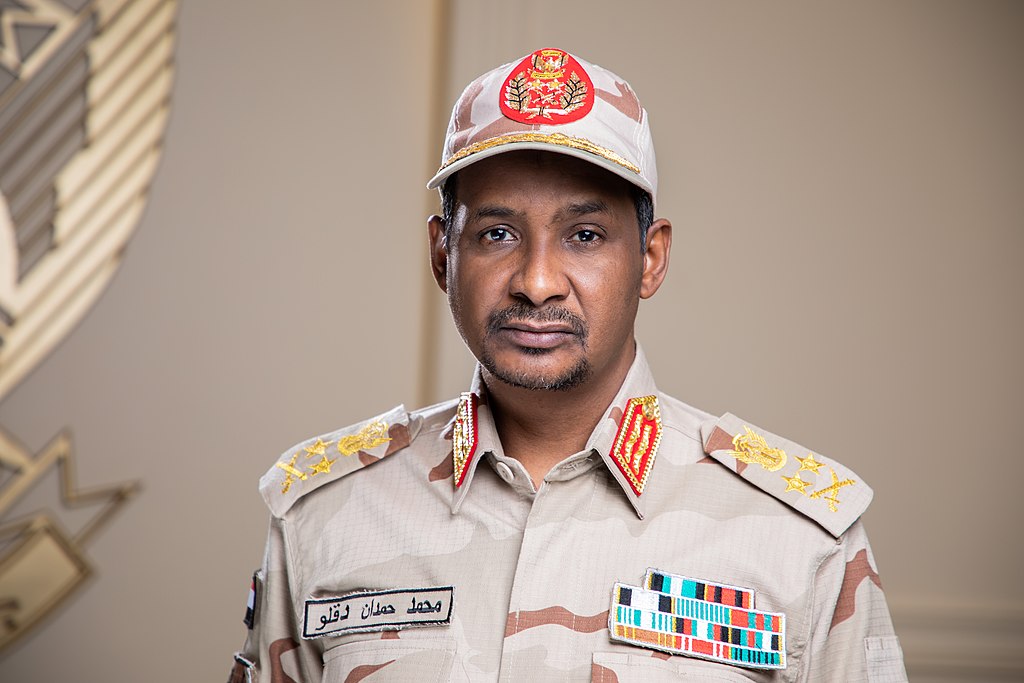 نائب رئيس مجلس السيادة السوداني محمد حمدان دقلو مهندس اخراج السودان من قائمة الدول الراعية للإرهاب