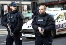 Paris. Deux .Tunisiens. arrêtés. en possession .de bijoux..valeur . 35 milliards