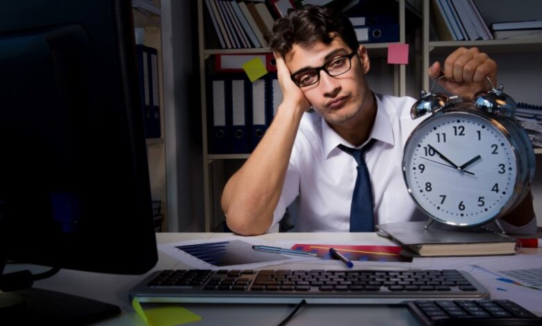 La Grèce autorise jusqu’à 13 heures de travail par jour