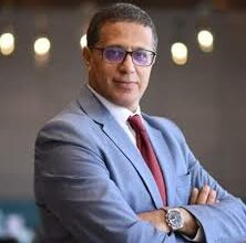 Le Professeur tunisien Riadh Gouider