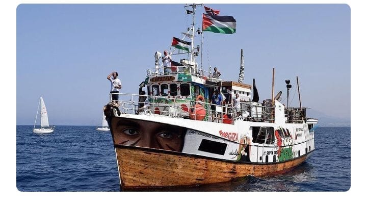 انطلاق أسطول الصمود المغاربي من ميناء سيدي بوسعيد نحو غزة بمشاركة سفن دولية وشخصيات عالمية.