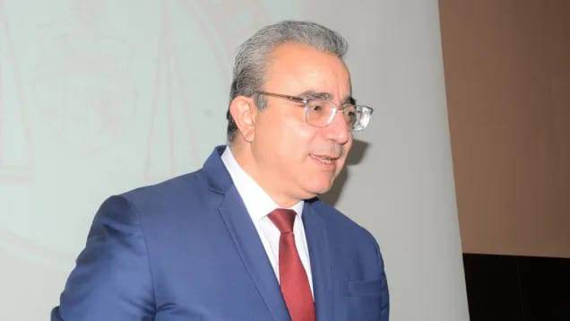 صورة عميد المحامين عميد المحامين التونسيين الأستاذ حاتم مزيو