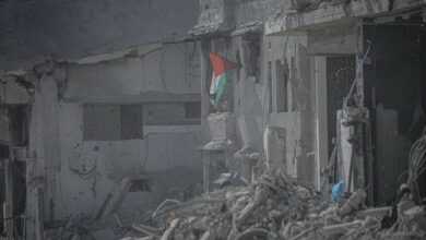 الجيش الإسرائيلي يعلن العودة إلى وقف إطلاق النار في غزة غداة ليلة دامية